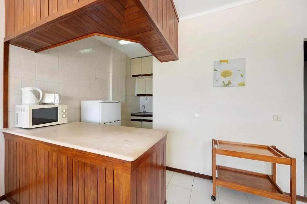 Apartamentos Torre Da Rocha Frente Ao Mar Portimão